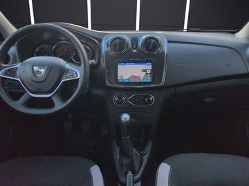 Car image 11