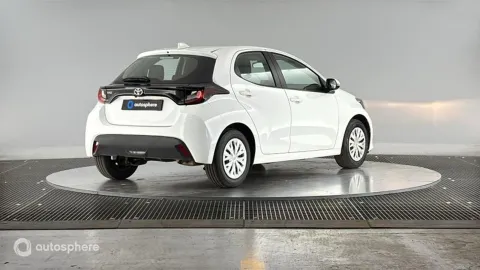 Car image 5