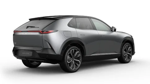 Car image 4