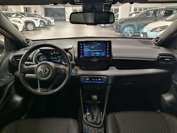 Car image 11