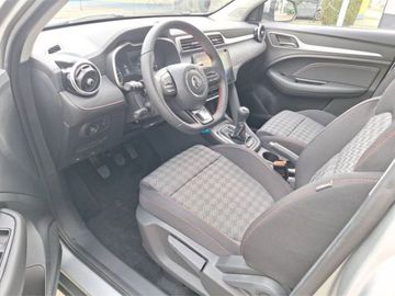 Car image 11