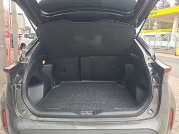 Car image 13