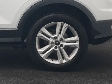 Car image 41