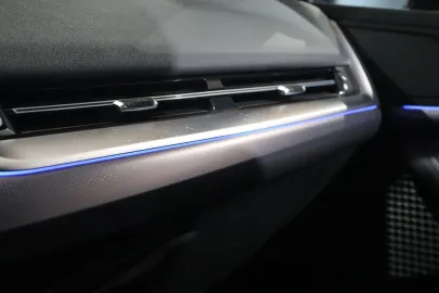 Car image 42