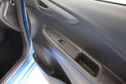 Car image 31