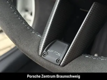 Car image 36