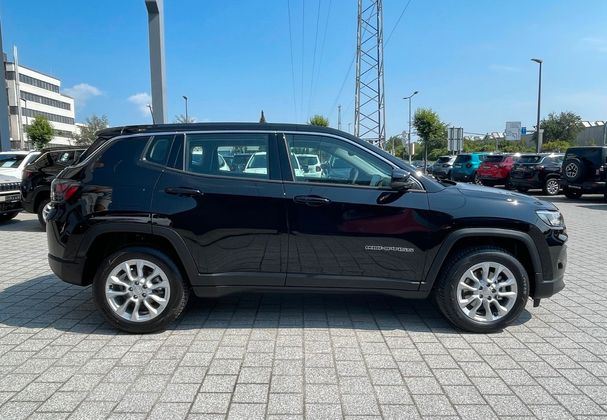 Jeep Compass 1.5 T4 48V e-Hybrid Altitude 96 kW image number 7