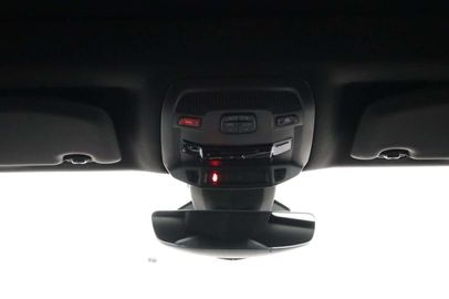 Car image 36