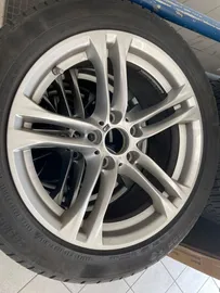 Car image 26