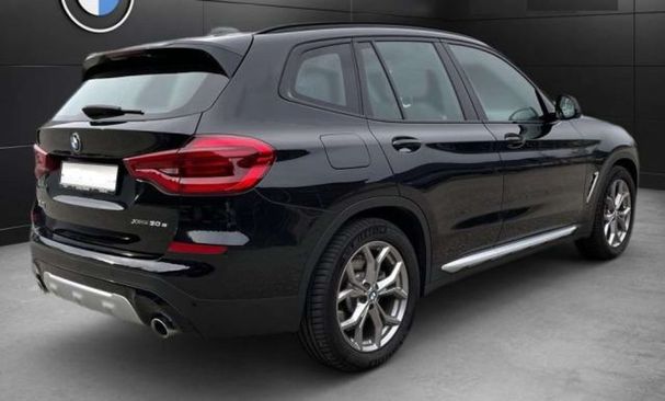 BMW X3 xDrive 215 kW image number 2