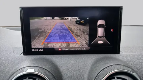 Car image 27