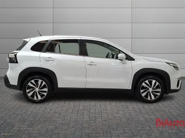 Car image 4