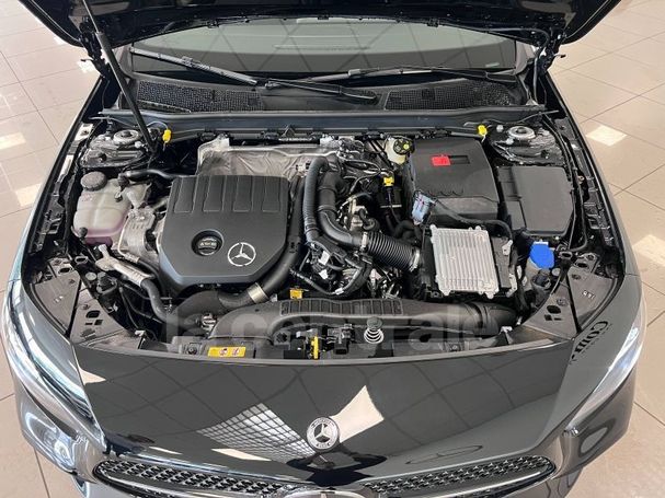 Mercedes-Benz A 180 100 kW image number 11