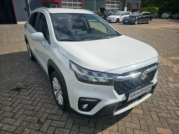 Car image 2
