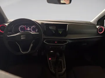 Car image 17