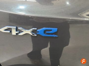 Car image 32