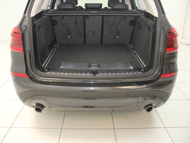 BMW X3 xDrive30d Advantage 195 kW image number 12