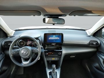 Car image 14