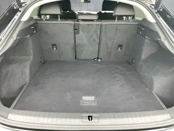 Car image 43