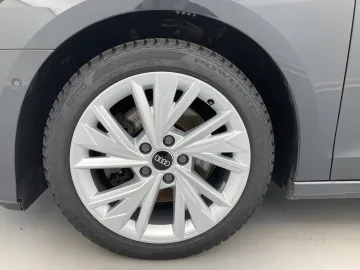 Car image 36