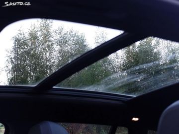 Car image 38