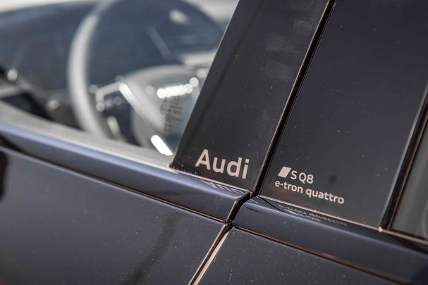 Audi SQ8 quattro e-tron 370 kW image number 20