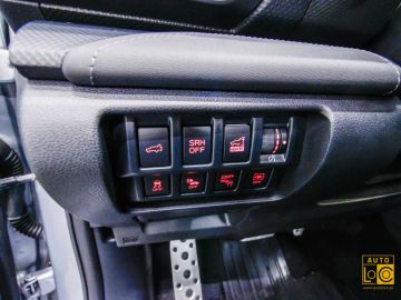 Car image 33