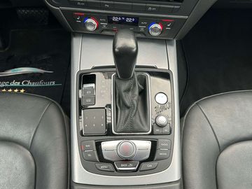 Car image 26