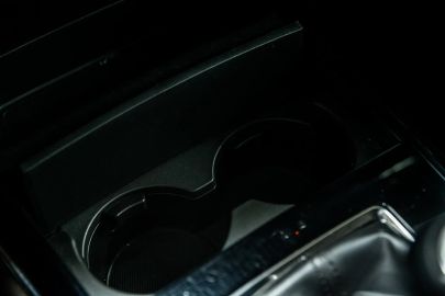 Car image 36