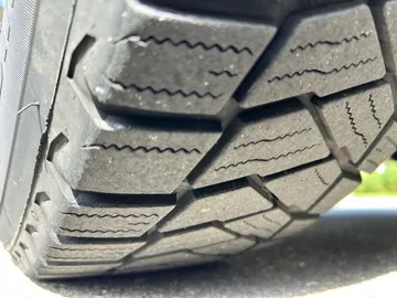 Car image 28