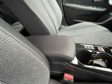 Car image 38