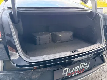 Car image 39