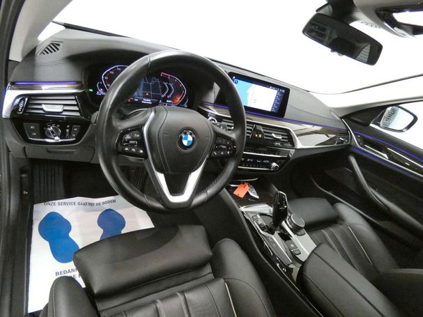 BMW 520d Touring xDrive Luxury Line 140 kW image number 18