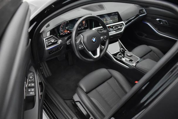 BMW 320d xDrive 140 kW image number 7