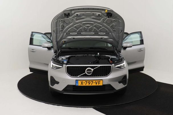 Volvo XC40 B3 Essential 120 kW image number 21