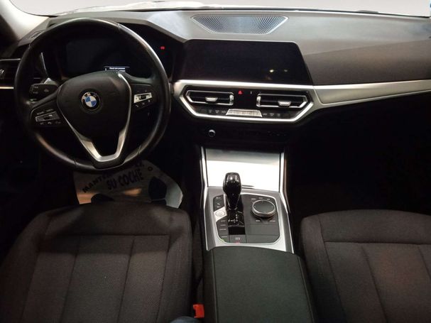 BMW 330i 135 kW image number 6