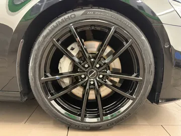 Car image 27