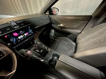 Car image 29