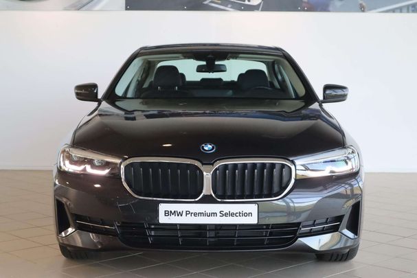 BMW 530 e 215 kW image number 2