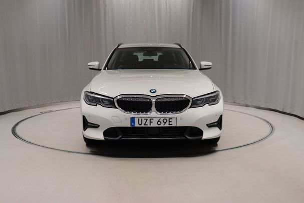 BMW 330 Touring 185 kW image number 3