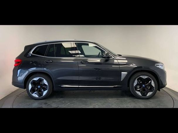 BMW iX3 M Sport Impressive 213 kW image number 2