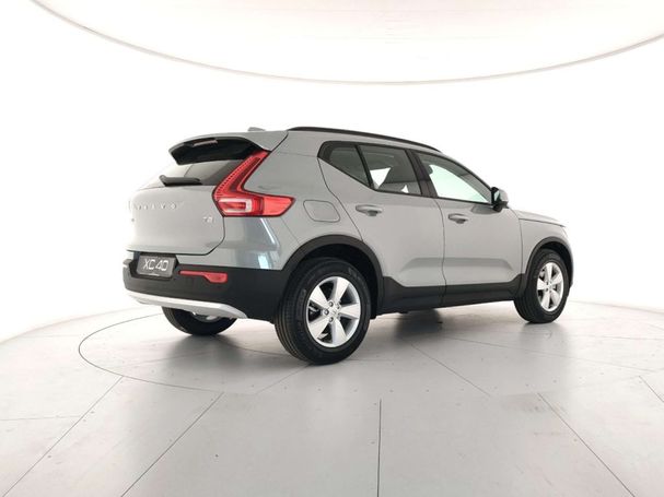 Volvo XC40 T2 Essential 95 kW image number 4