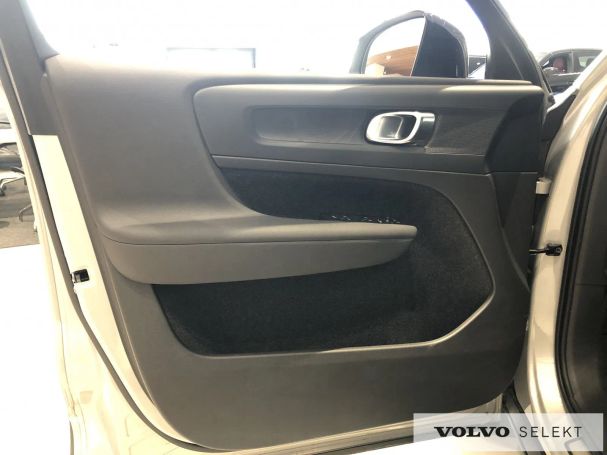 Volvo XC40 170 kW image number 11