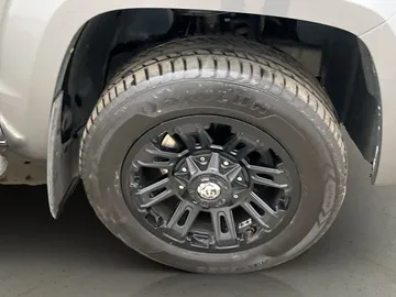 Car image 37