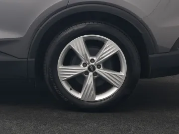 Car image 39