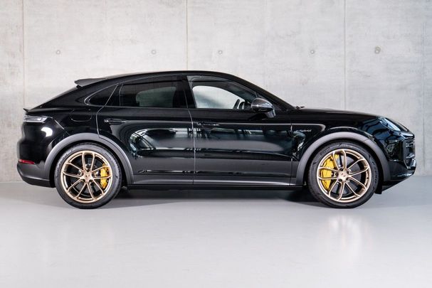 Porsche Cayenne Turbo E-Hybrid GT 441 kW image number 10