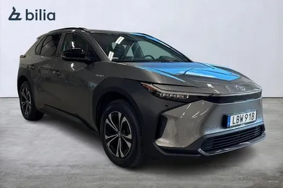Car image 2