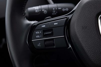 Car image 36