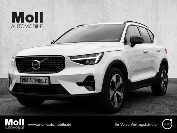 Volvo XC40 B3 Plus Dark 120 kW image number 1