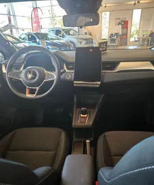 Car image 15